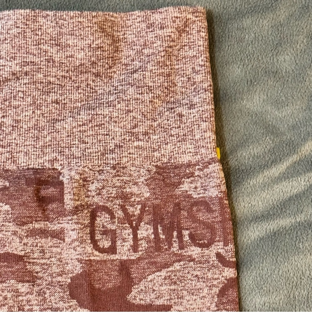 Gymshark Camo Seamless Leggings
#1313 - Picture 6 of 10